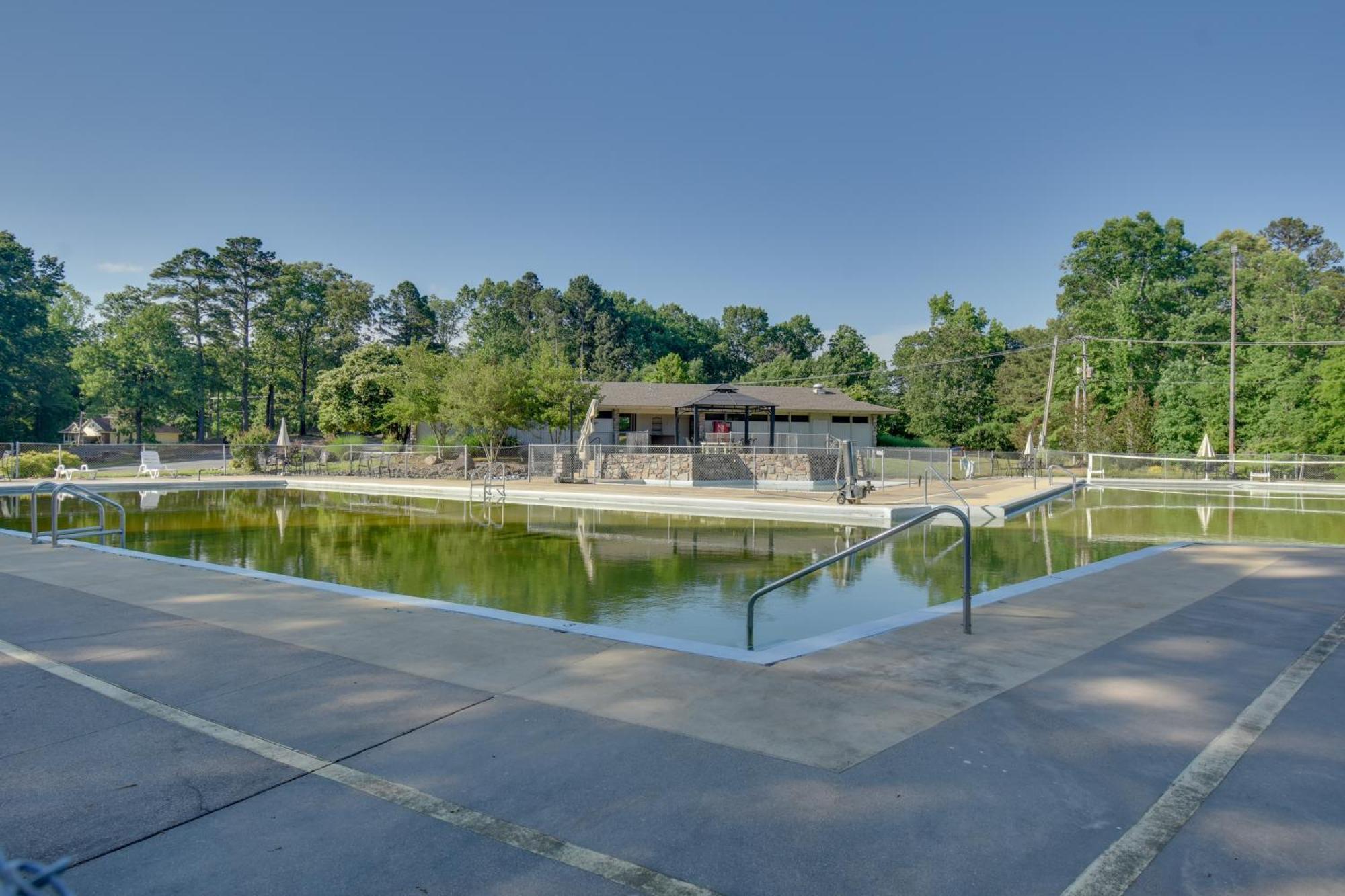 Lakefront Retreat With Deck, Dock And Resort Amenities Hot Springs Dış mekan fotoğraf