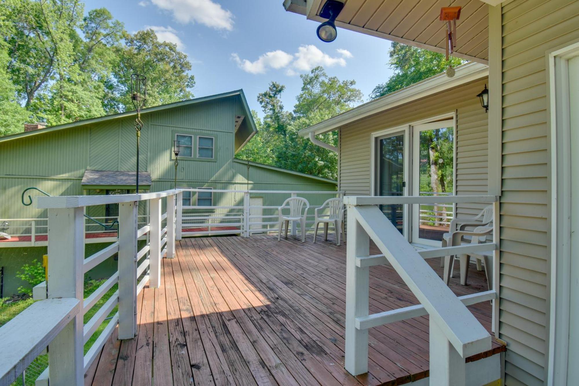 Lakefront Retreat With Deck, Dock And Resort Amenities Hot Springs Dış mekan fotoğraf