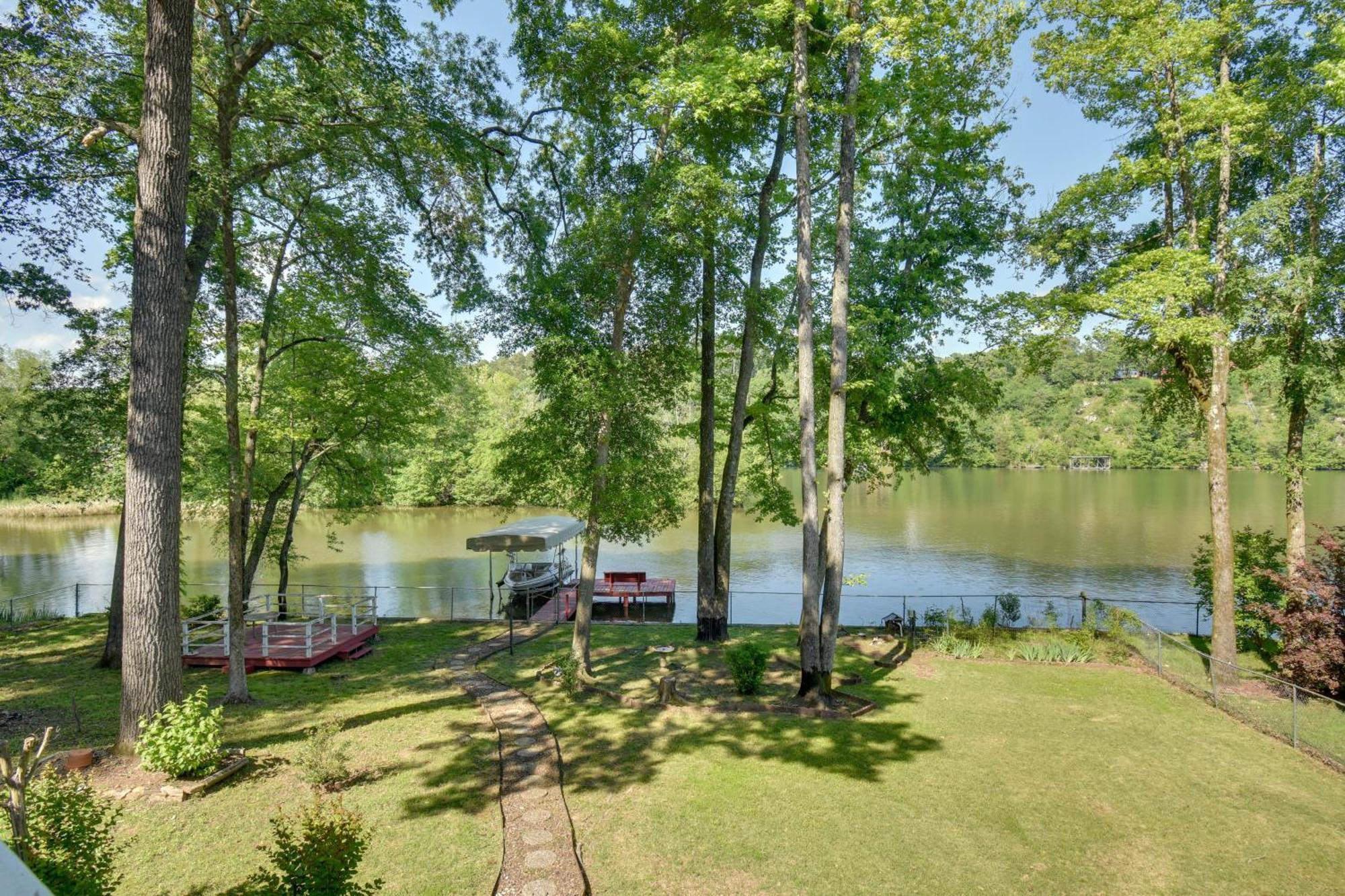 Lakefront Retreat With Deck, Dock And Resort Amenities Hot Springs Dış mekan fotoğraf