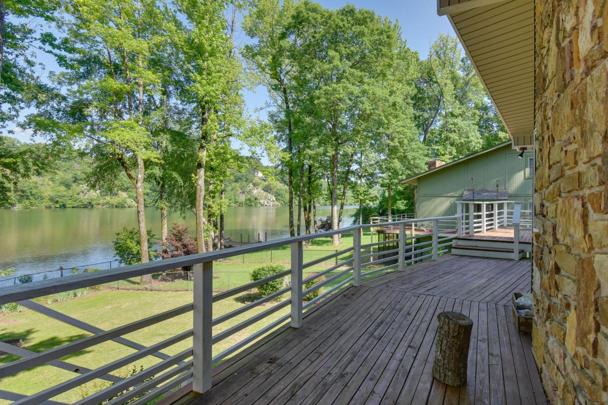 Lakefront Retreat With Deck, Dock And Resort Amenities Hot Springs Dış mekan fotoğraf