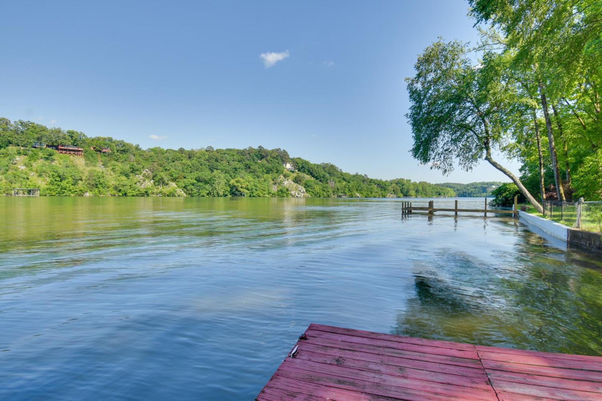 Lakefront Retreat With Deck, Dock And Resort Amenities Hot Springs Dış mekan fotoğraf